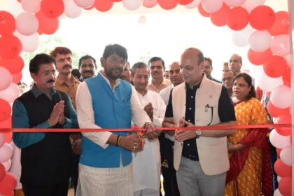 पशुपालन मंत्री ने किया नवीन कन्या छात्रावास का लोकार्पण