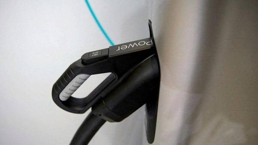 भारत के इलेक्ट्रिक वाहन परिदृश्य में गहराई से उतरें