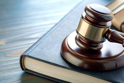 संघीय न्यायाधीश ने बड़ी कृषि के खिलाफ एफबीएन मुकदमे को खारिज कर दिया