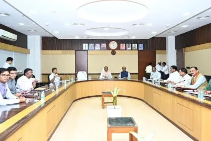 छत्तीसगढ़ में एमएसपी पर बोनस देकर धान की खरीद करने को मिली कैबिनेट की मंजूरी (फोटो: साभार, छग सरकार)