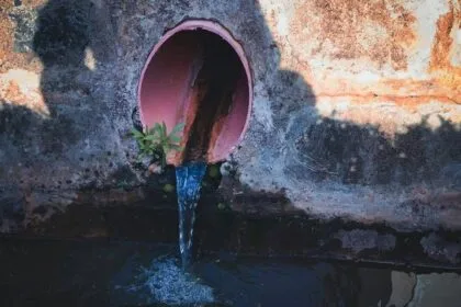 जल सुरक्षा को बढ़ावा देने के लिए अपशिष्ट जल का पुनर्चक्रण करें