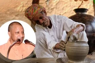 सीएम योगी की पहल पर अयोध्या के कुम्हार जुटे दीपोत्सव की तैयारी में (सांकेतिक फोटो)