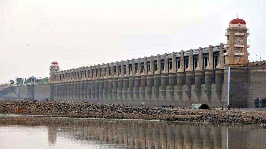 भारत के प्रमुख जलाशयों में भंडारण क्षमता का 85% तक कम