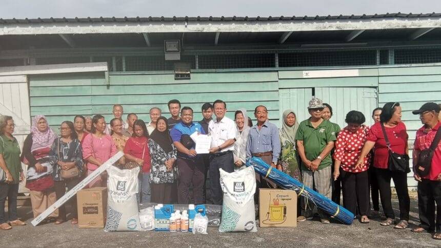 कृषि सुविधा निधि के तहत 61 सेनादीन किसानों को RM300,000 से अधिक की सहायता वितरित की गई