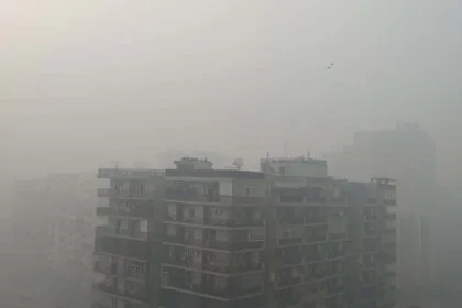 दिल्ली-एनसीआर में घना कोहरा