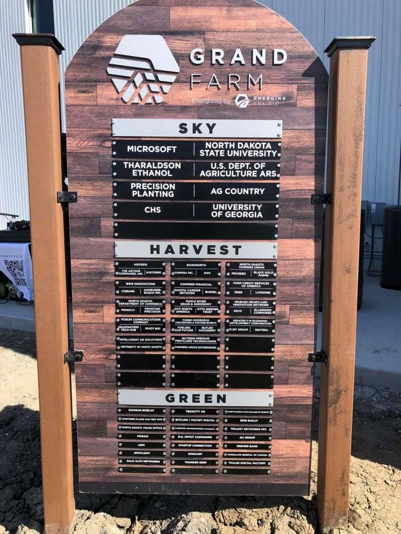 ​कृषि के दो विरोधाभासी दृष्टिकोण