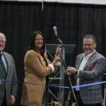 डिजिटल एग्रीकल्चर इनोवेशन लैब ने अपने भव्य उद्घाटन का जश्न मनाया, साझेदारी के लिए विंटरस्टीन 'आभारी' - आयोवा स्टेट डेली